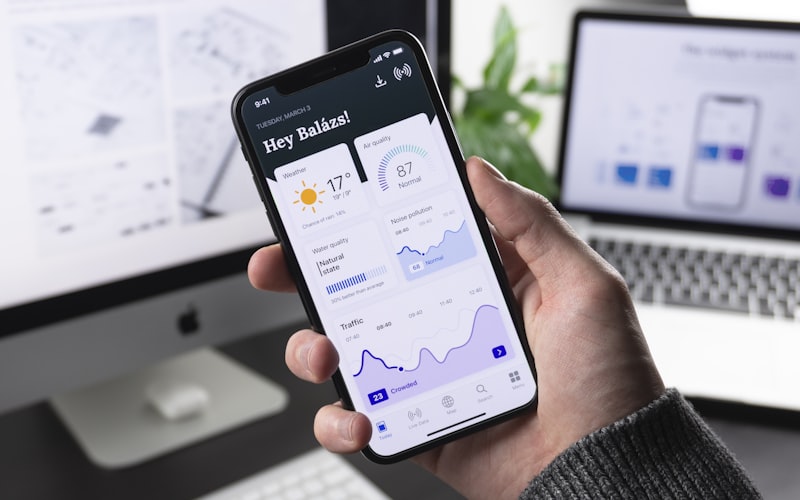 VSport官方APP在手机上的展示界面 - 提供体育直播与实时比分功能