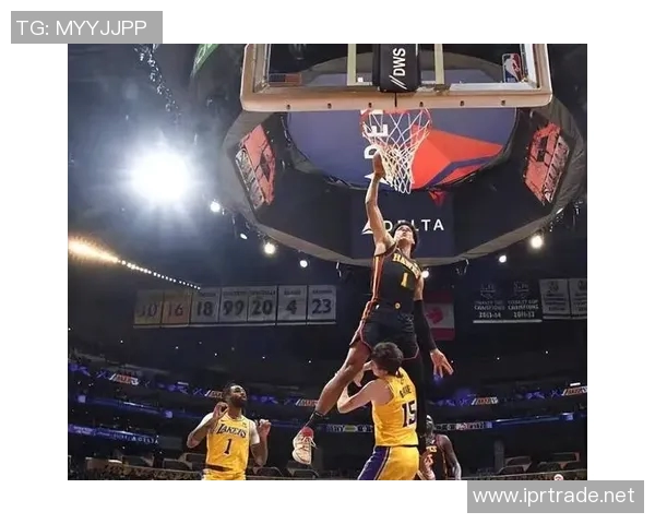 杰伦威廉姆斯腿筋拉伤缺战雄鹿，哈姆暂代里弗斯执教